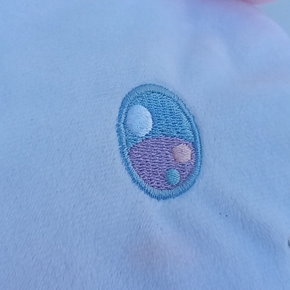 Hello Kitty Plush - Picture 6 of 16